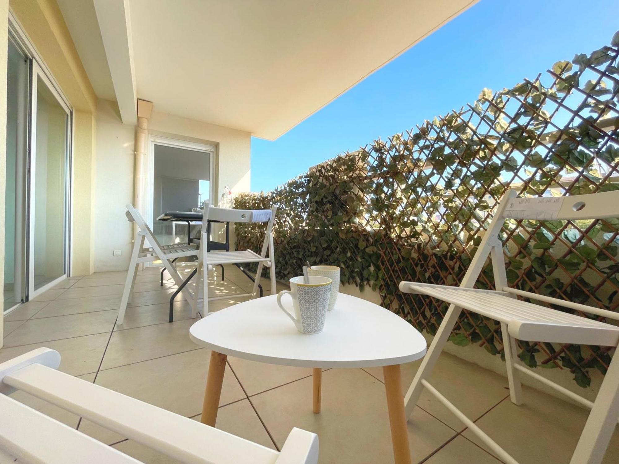 3P Climatise Avec Parking, Piscine, Proche Plage Et Commerces A Sete - Fr-1-338-497 Luaran gambar